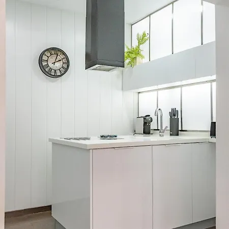 Elegante Loft Con Altillo Y Diseno Moderno, Centro Apartment Terrassa