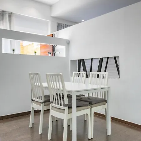 Elegante Loft Con Altillo Y Diseno Moderno, Centro Apartment Terrassa